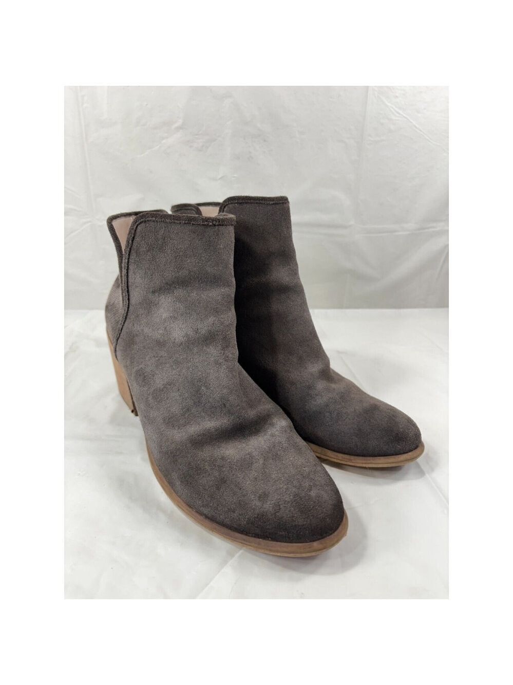 Hinge Gray Suede Ankle Boots Women's Size 10M